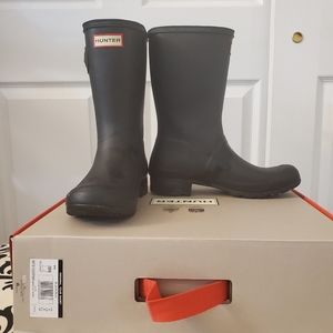 Black Short Hunter Boots